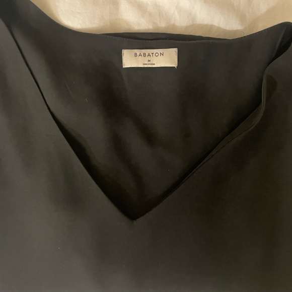 Aritzia Barton black crop blouse - Picture 4 of 4